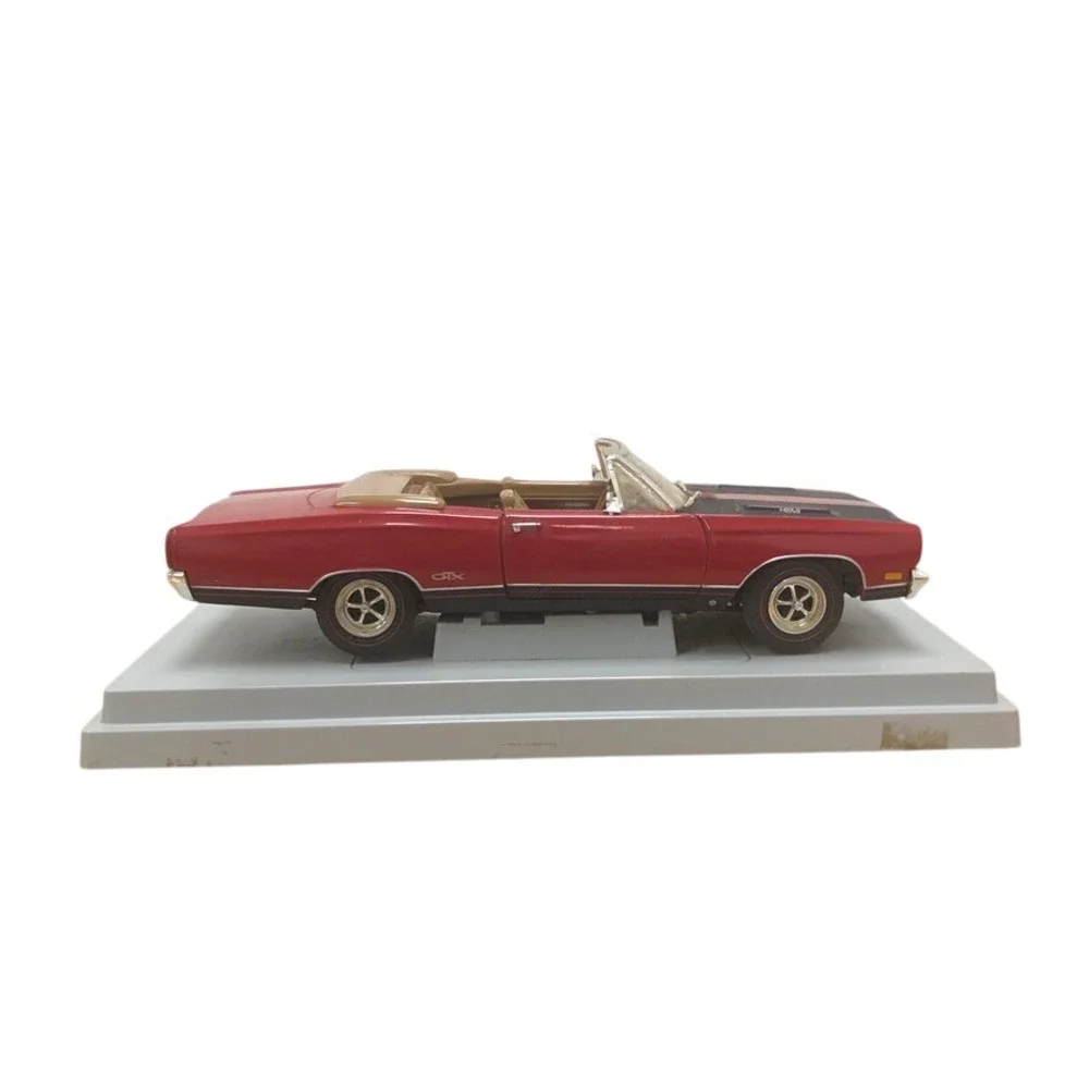 Plymouth 1969 GTX Convertible Diecast Model Car Red Black Hemi Air Grabber